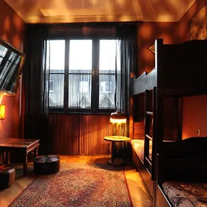 Deco Hostal